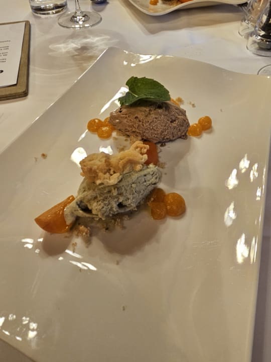 Gastro eva,VILLAGE