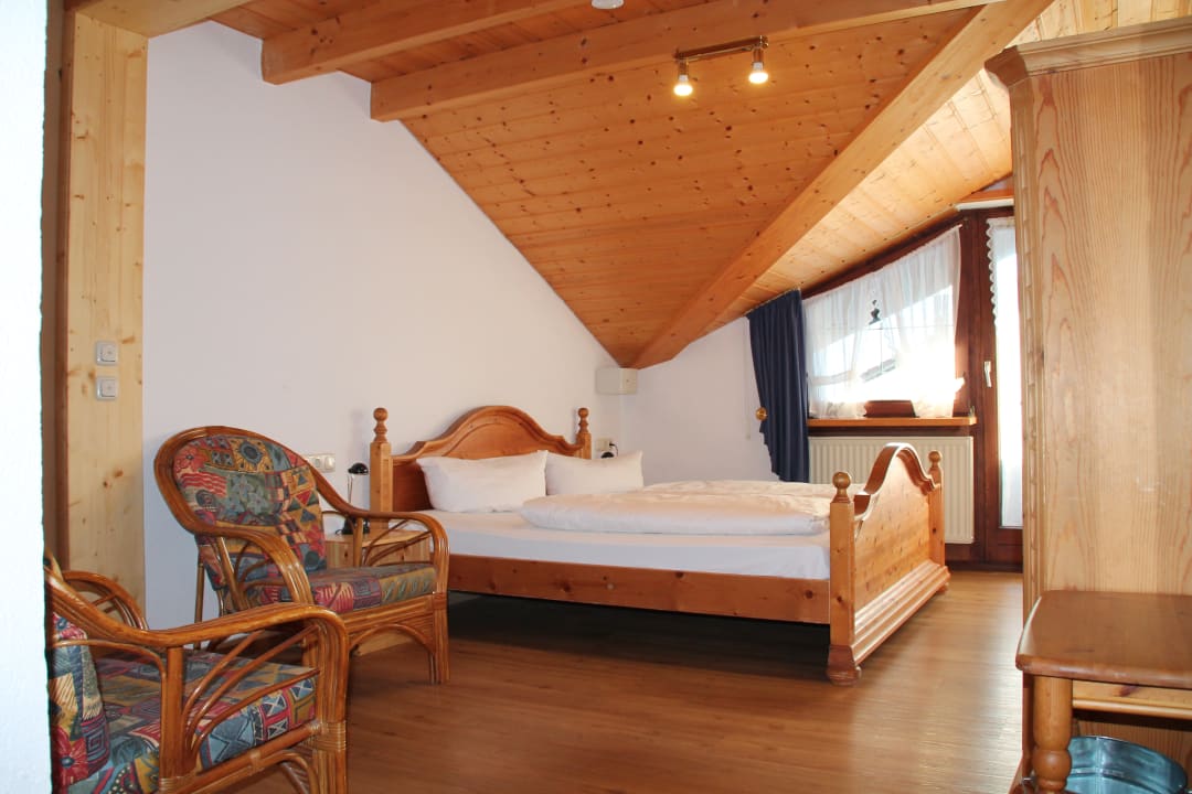 Zimmer AKZENT Haus Alpenrose