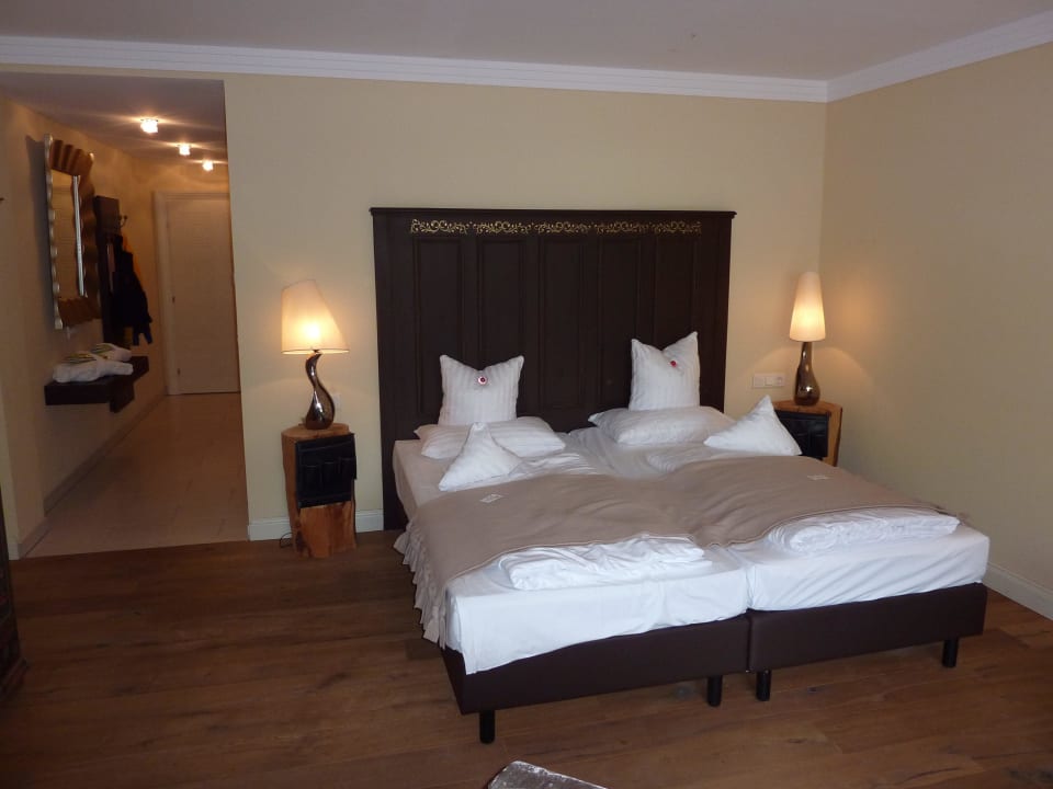 Bett The Alpine Palace