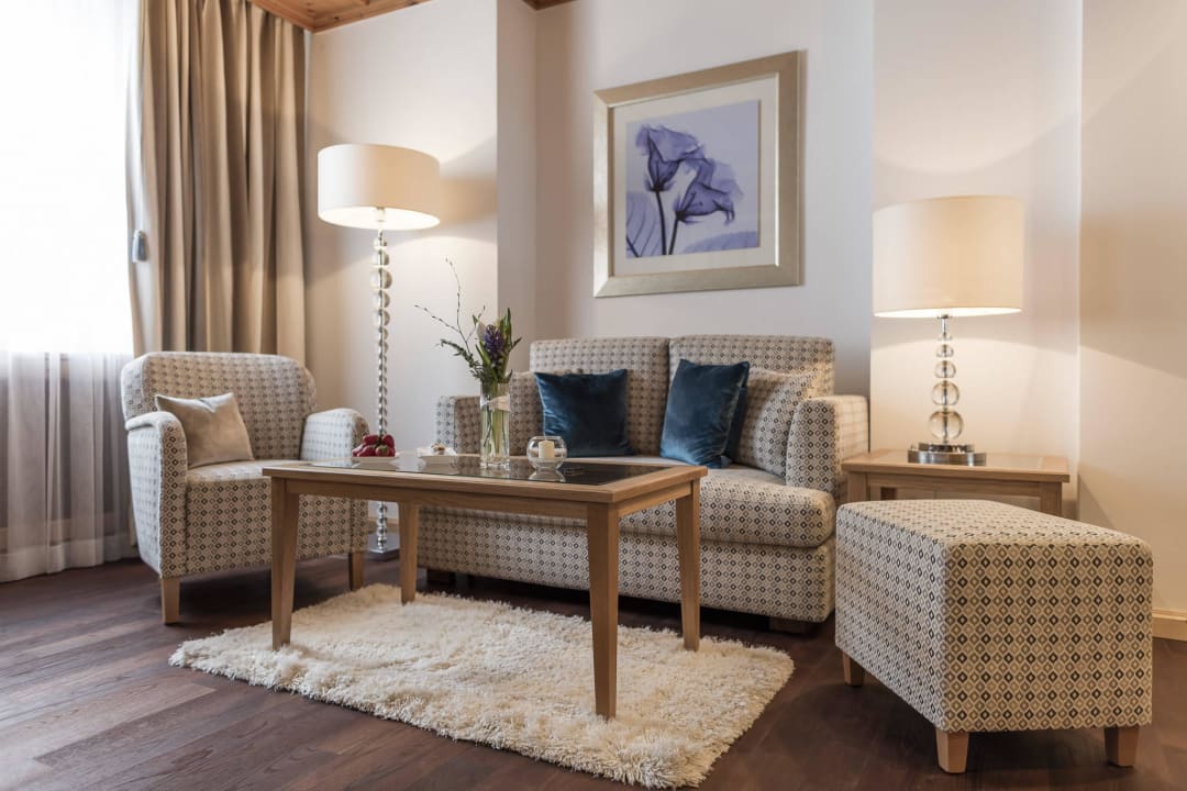 Sitzecke Juniorsuite Hotel Walther Pontresina