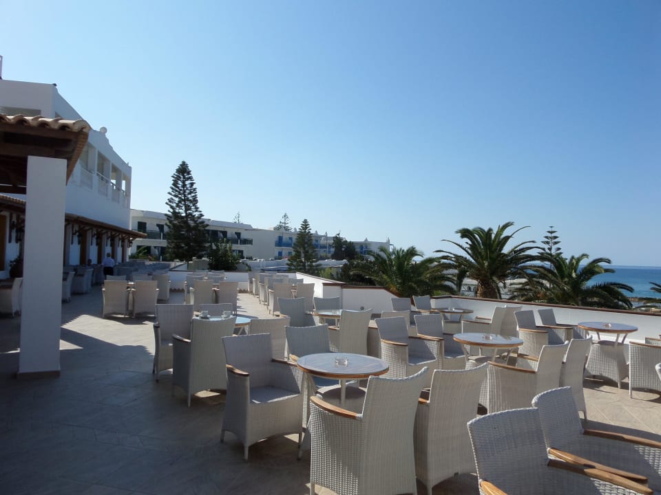 Terrasse Mitsis Selection Rinela