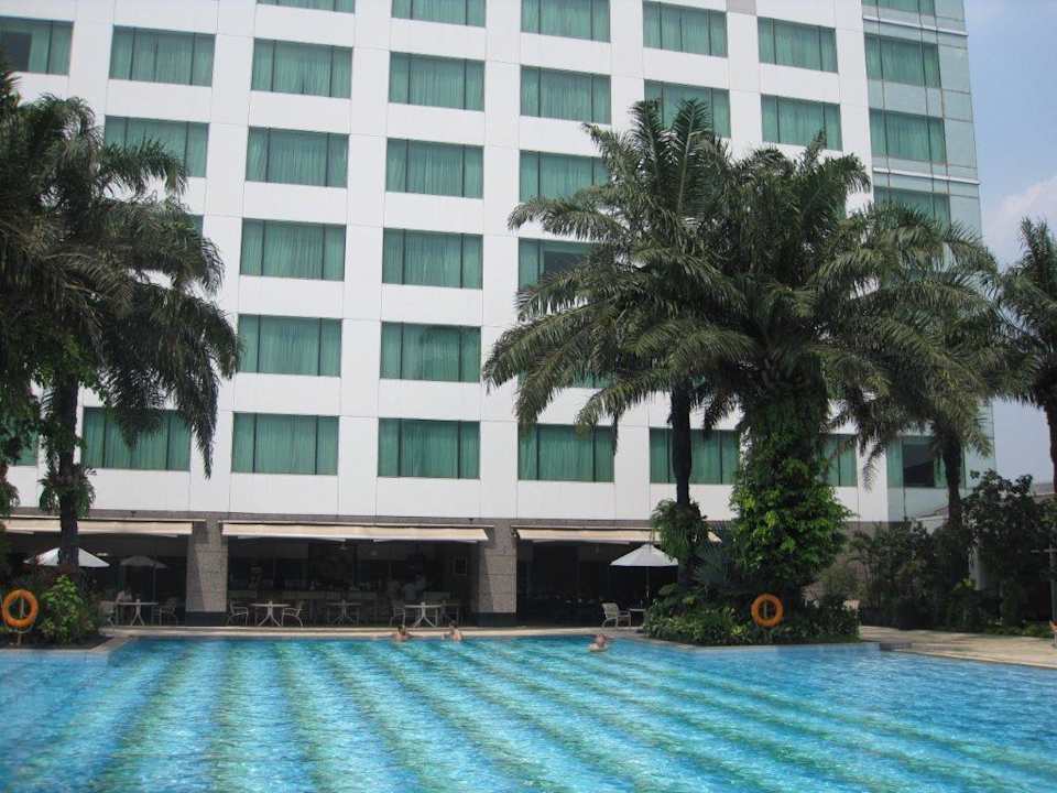 Blick zur Poolbar Hotel Mulia Senayan, Jakarta