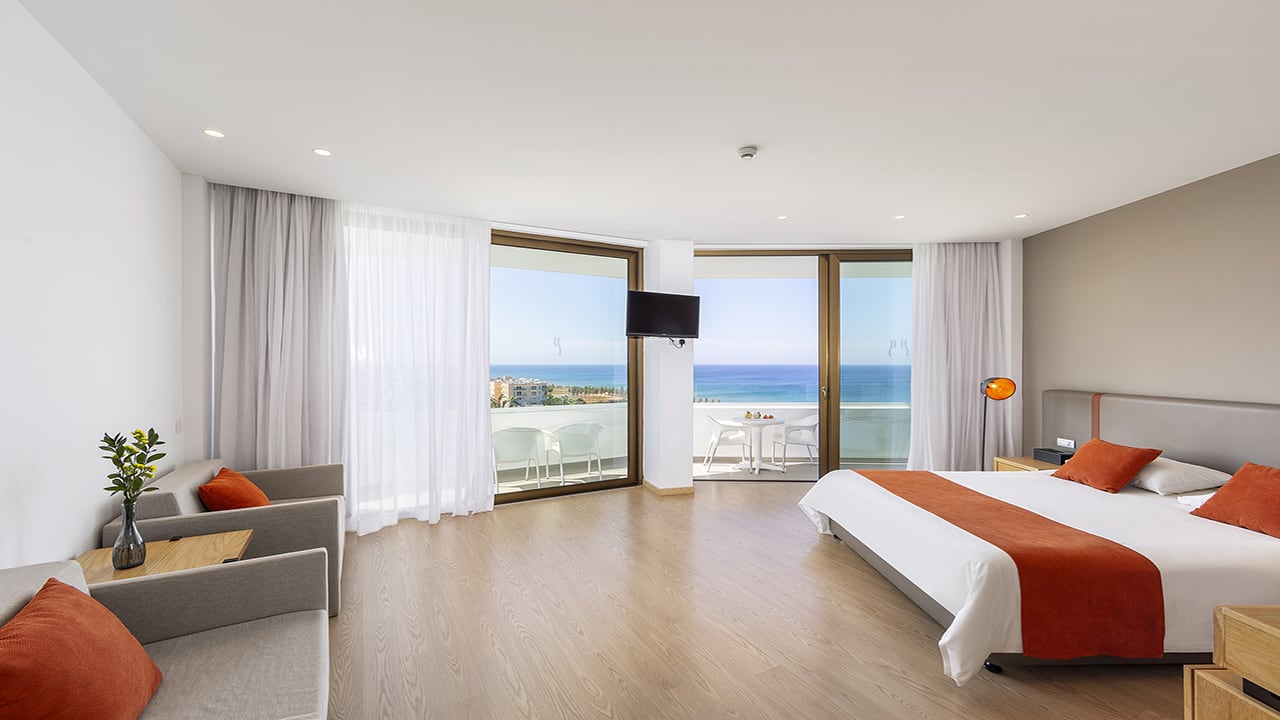 Zimmer Crystal Springs Beach Hotel