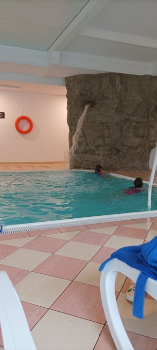 Pool DIE GAMS Hotel - Restaurant