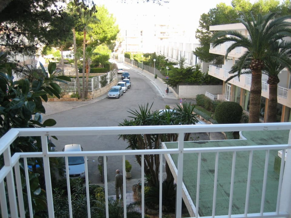 Blick vom Balkon Richtung Eingang Hotel Oleander