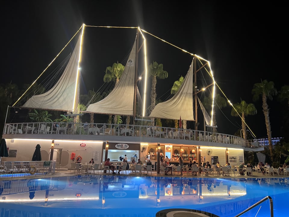 Pool Can Garden Resort