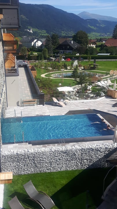 Außenansicht ALMGUT Mountain Wellness Hotel