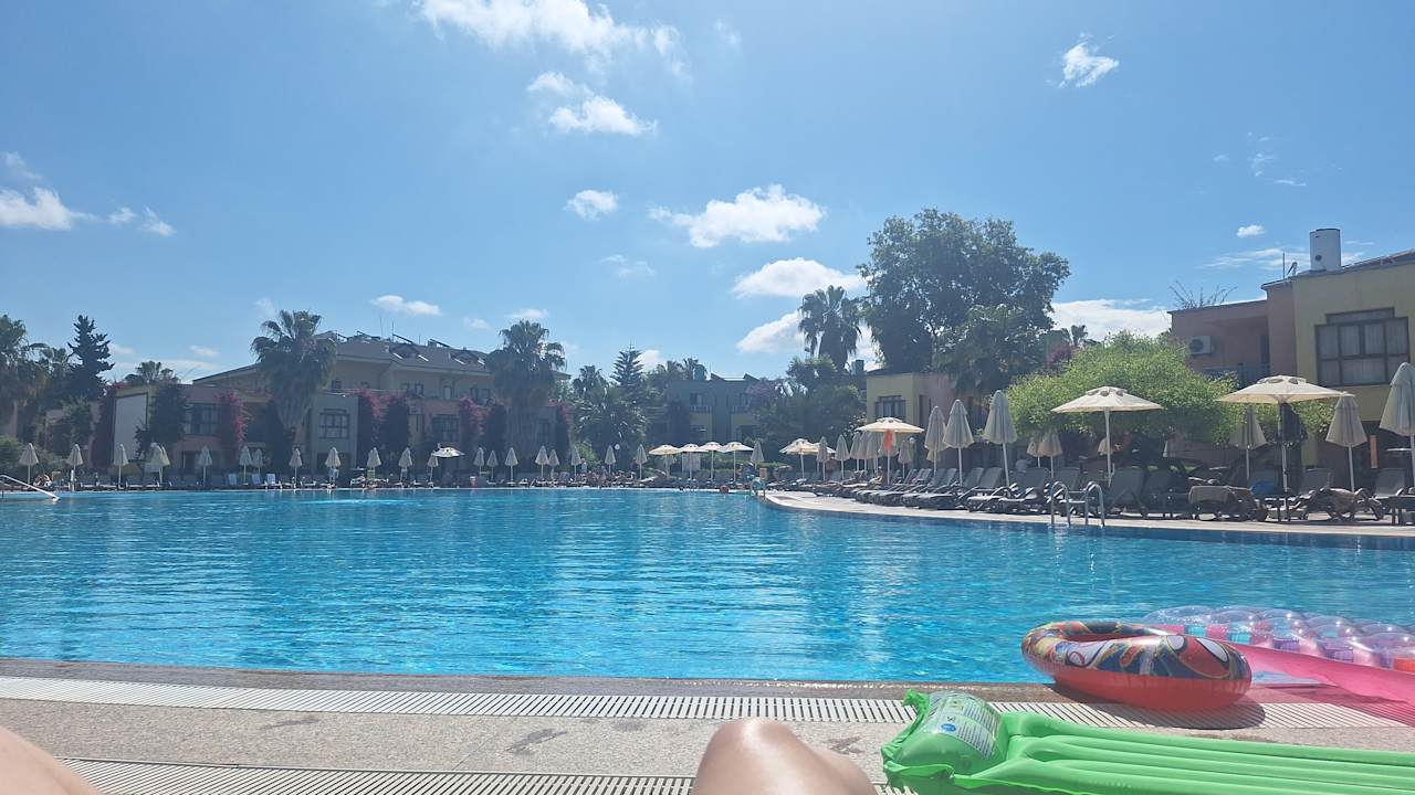 Pool VONRESORT Golden Beach