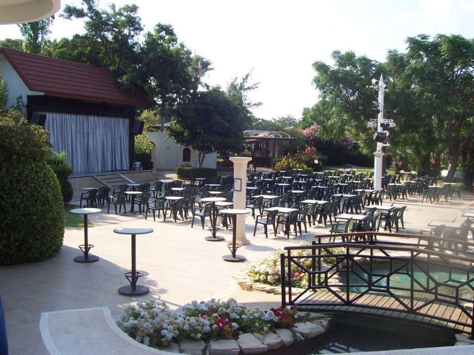 Bühne für Abendprogramm Labranda Alantur Resort