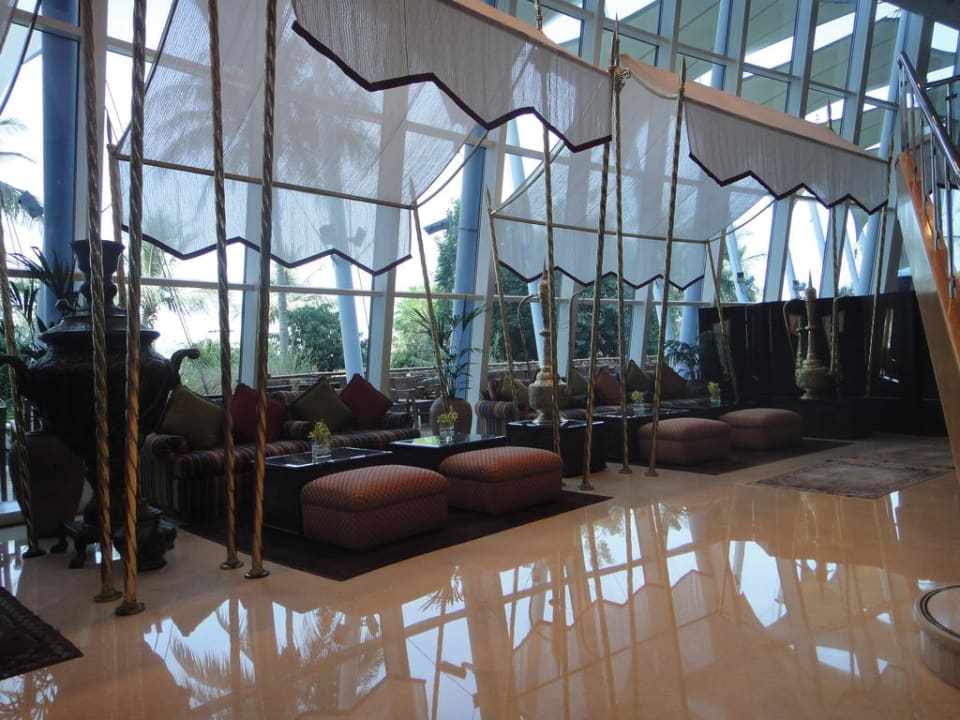 Bar im Erdgeschoss Jumeirah Beach Hotel