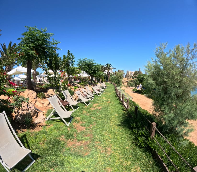 Gartenanlage Crystal Springs Beach Hotel