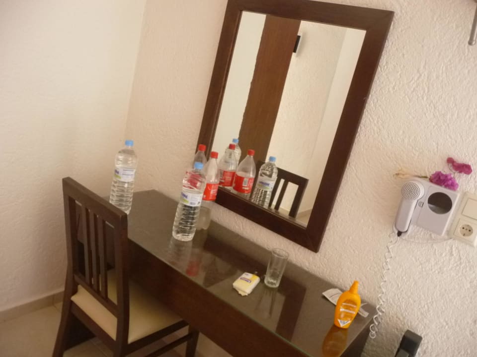 Wyposażenie pokoju Hotel Heliotrope