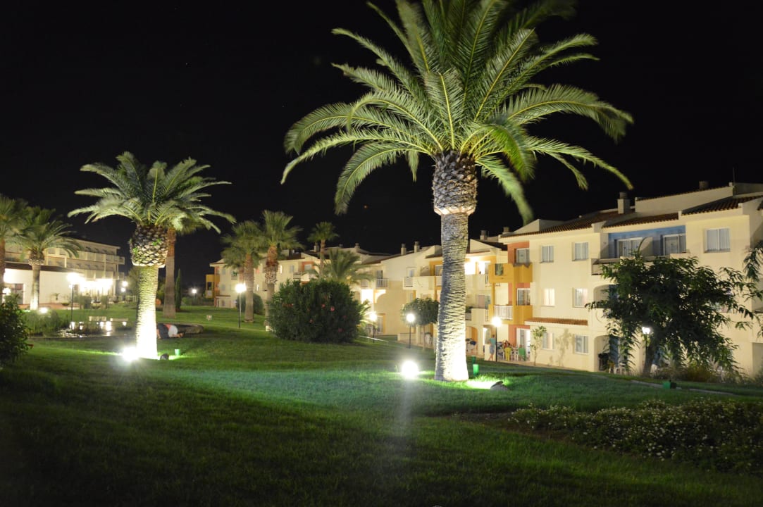 Widok z pokoju wieczorem blau punta reina