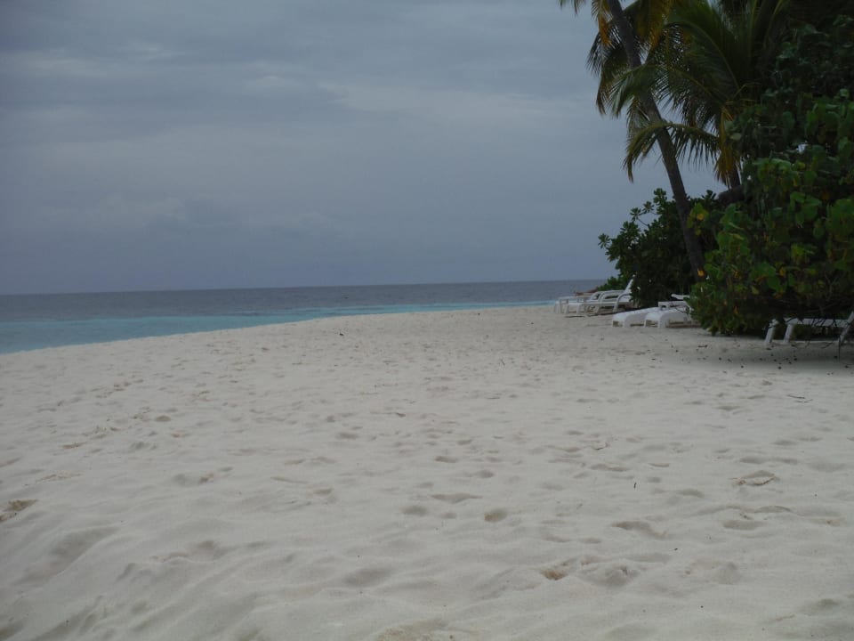 Weiter Strand Angaga Island Resort
