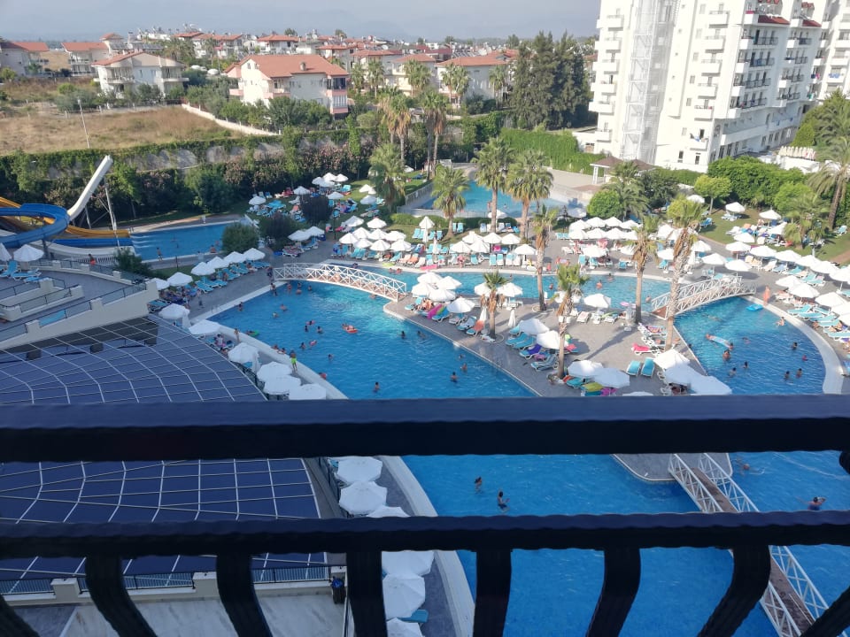 Pool Side Mare Resort & Spa
