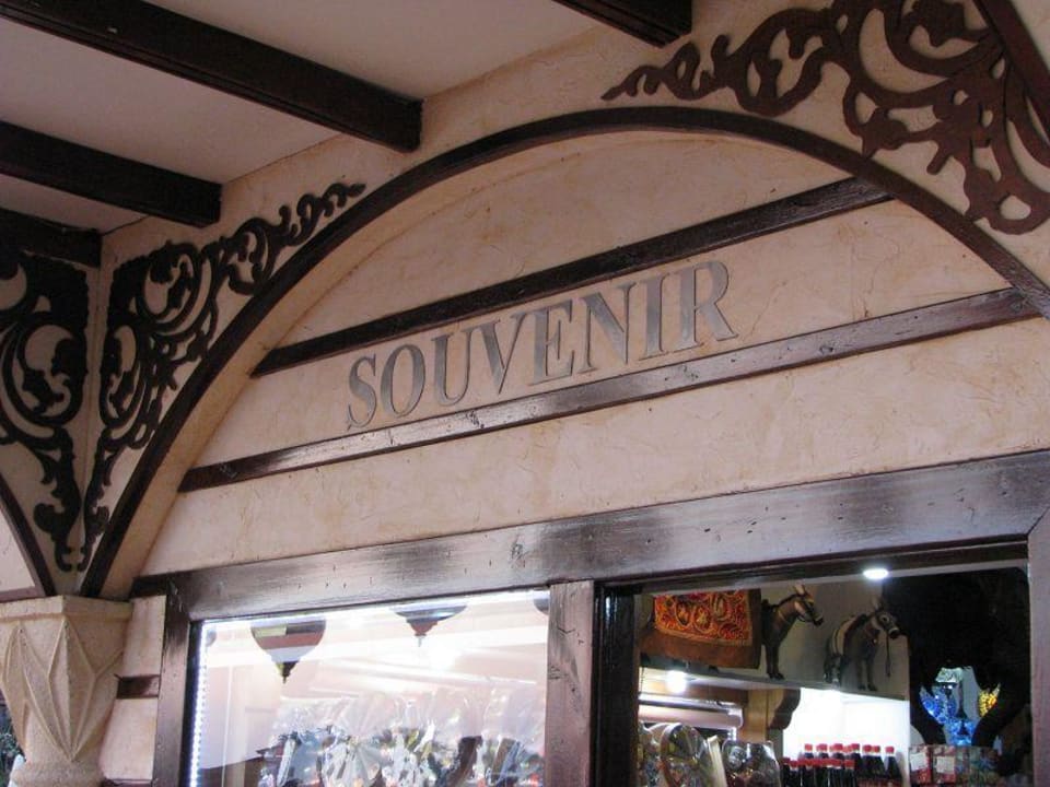 Souvenirgeschäft in der Hotelanlage Ali Bey Club