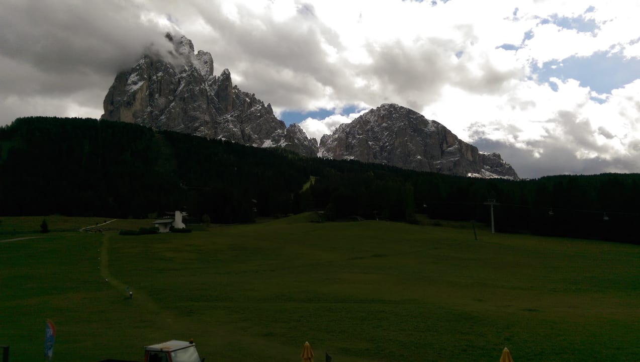 Ausblick Monte Pana Dolomites Hotel
