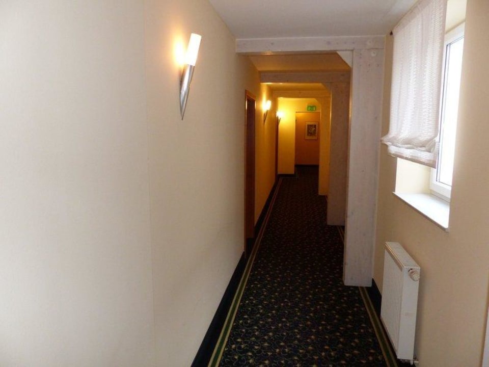 Flur zu den Zimmern Altstadthotel Kneitinger
