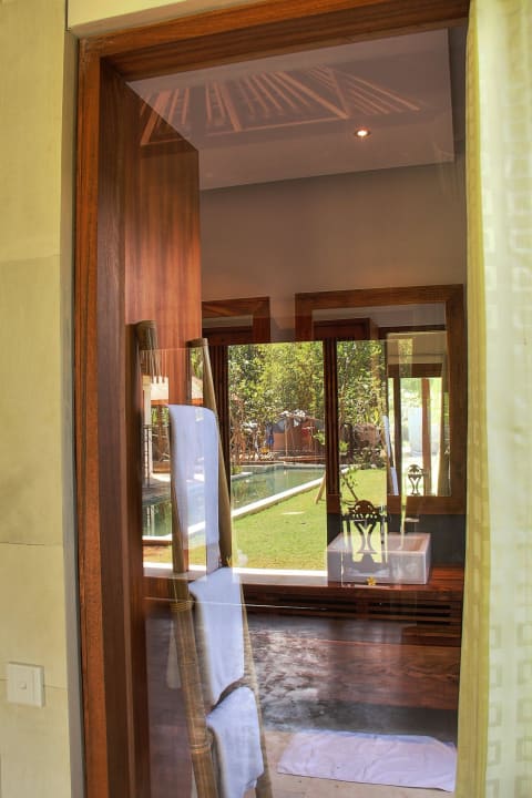 Rumah Isah - Bungalow Nusa Indah Bungalows & Villa