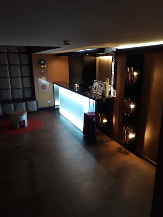 Recepcja Hotel Expo Astoria