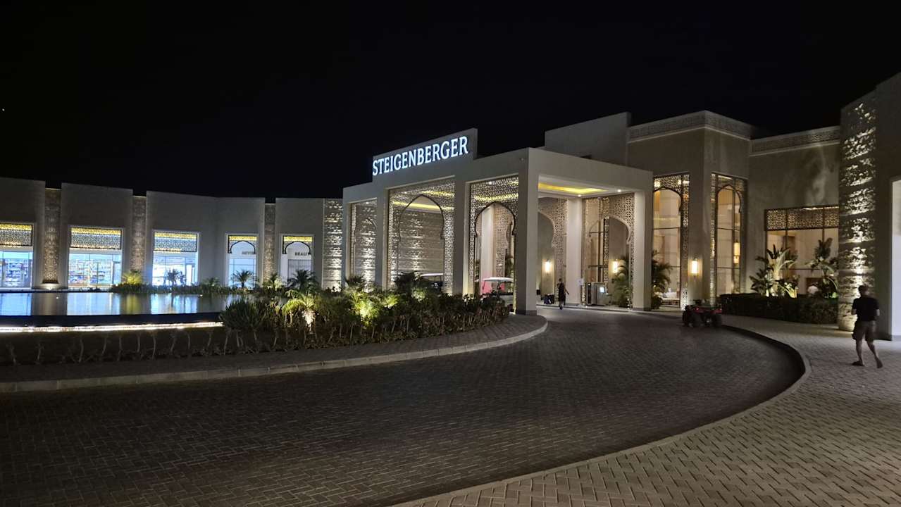 Außenansicht Steigenberger Resort Ras Soma