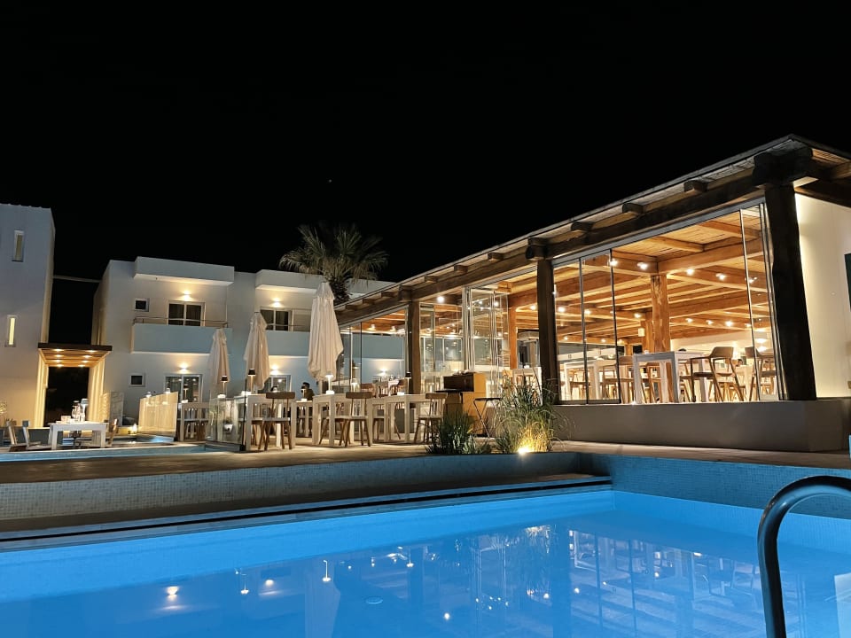 Gastro Paralos Lifestyle Beach