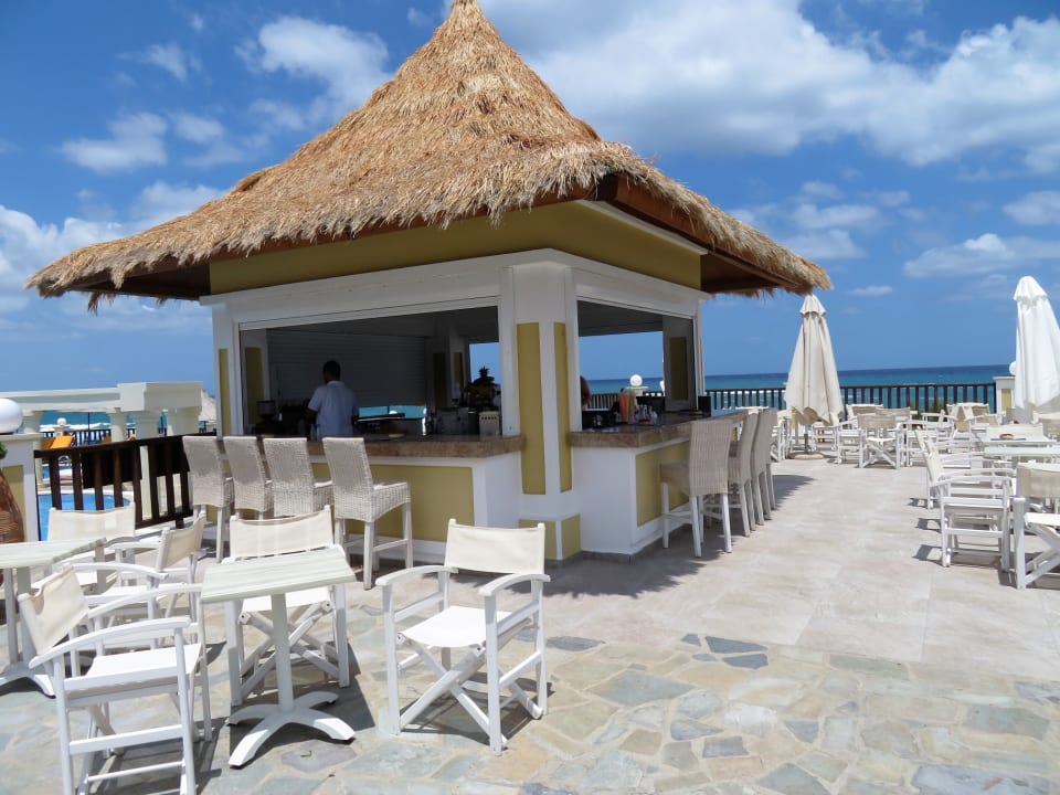 Außenansicht Alexander Beach Hotel & Village Resort
