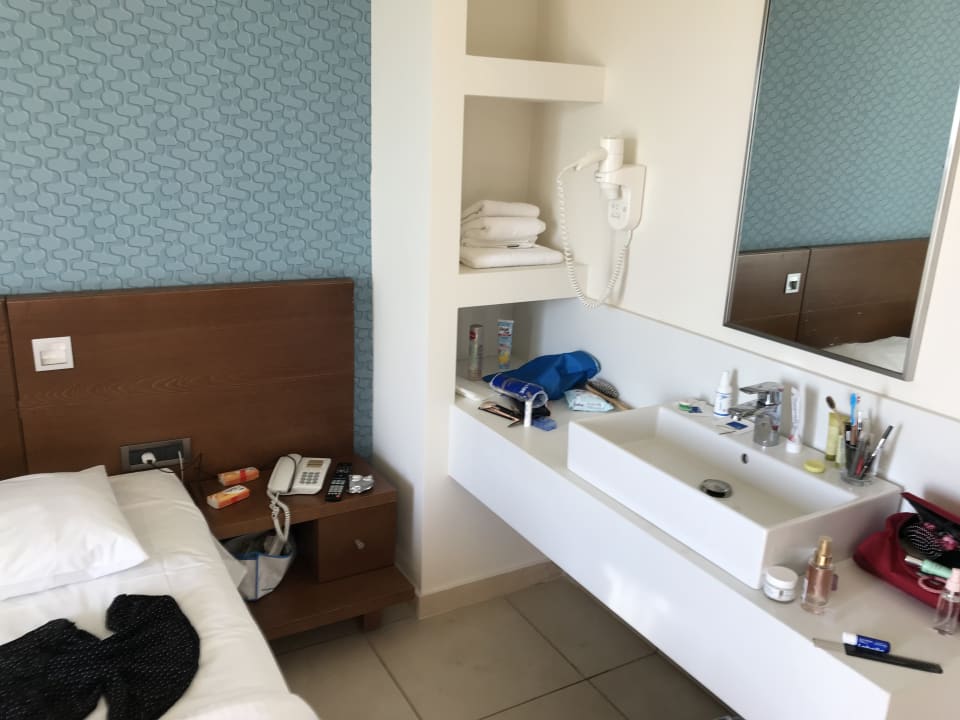 Zimmer Blue Lagoon Resort