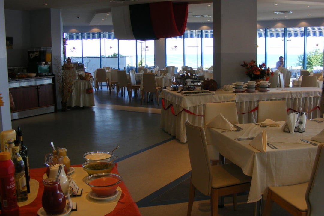 Restaurant Hotel Sineva Beach