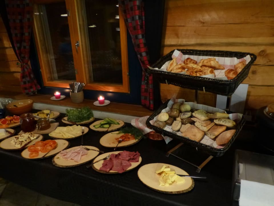 Frühstück Lapland Hotels SnowVillage