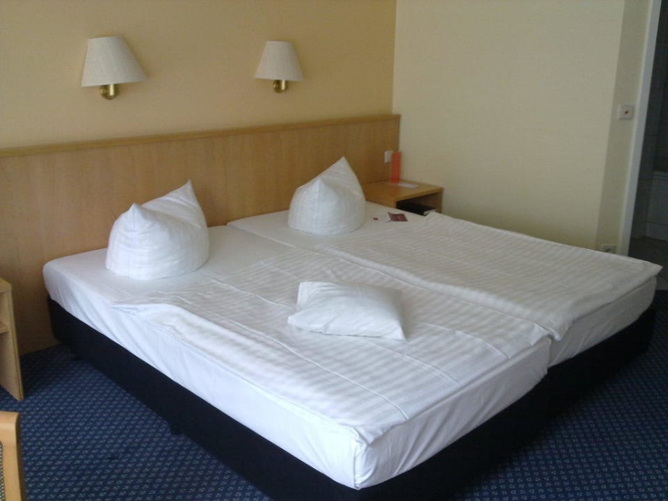 Bett Mercure Hotel am Entenfang Hannover