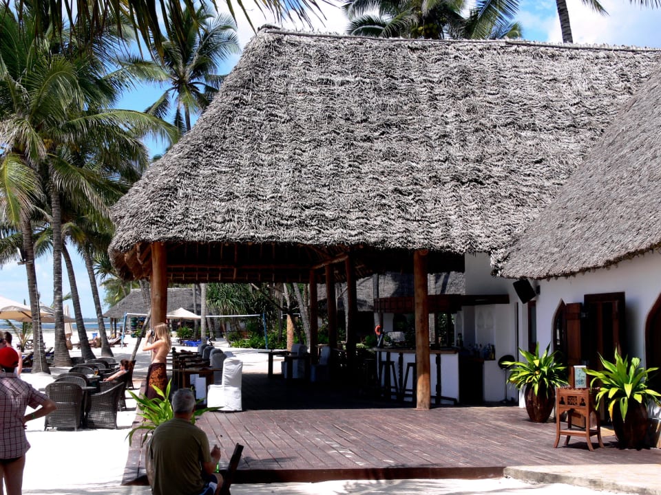 Beach Bar Sultan Sands Island Resort & Spa