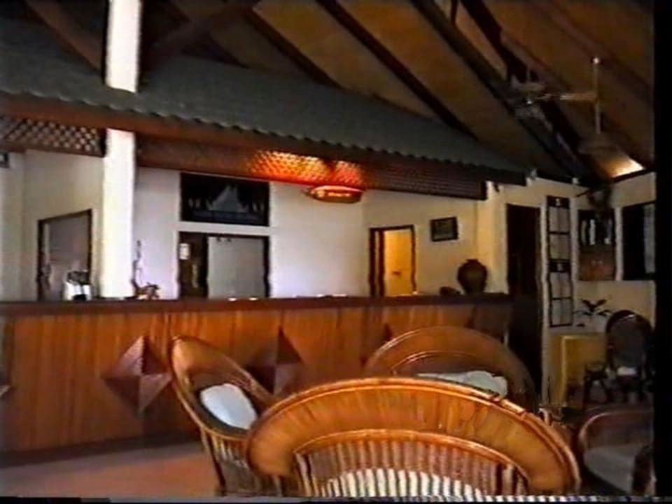 Accueil, bar hotel Vilamendhoo Island Resort & Spa