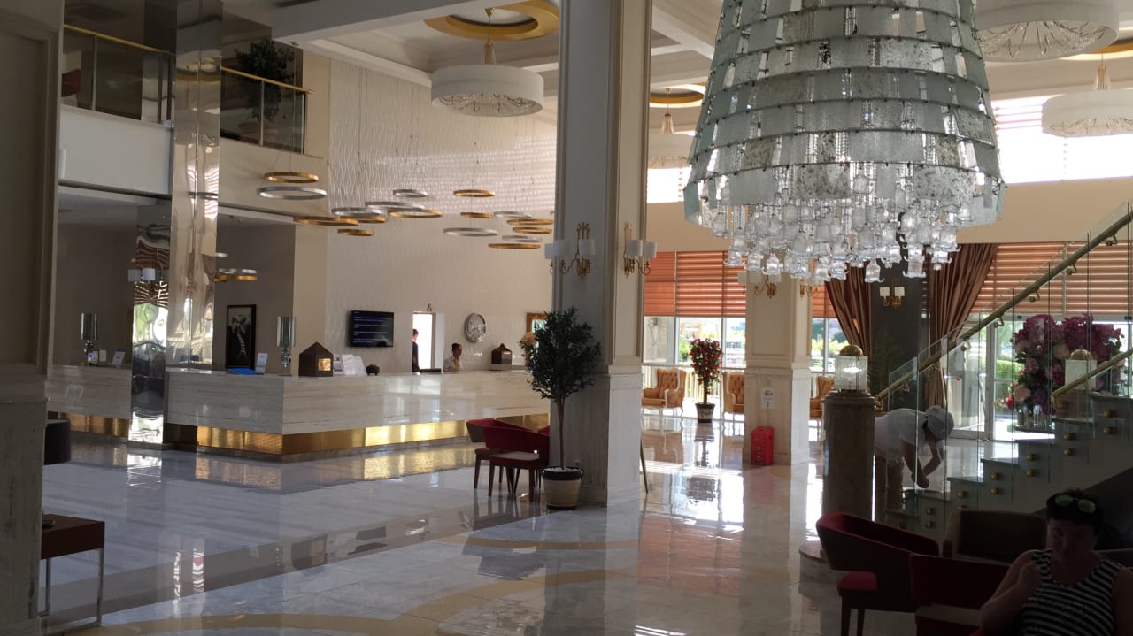 Lobby Hotel Royal Garden Beach