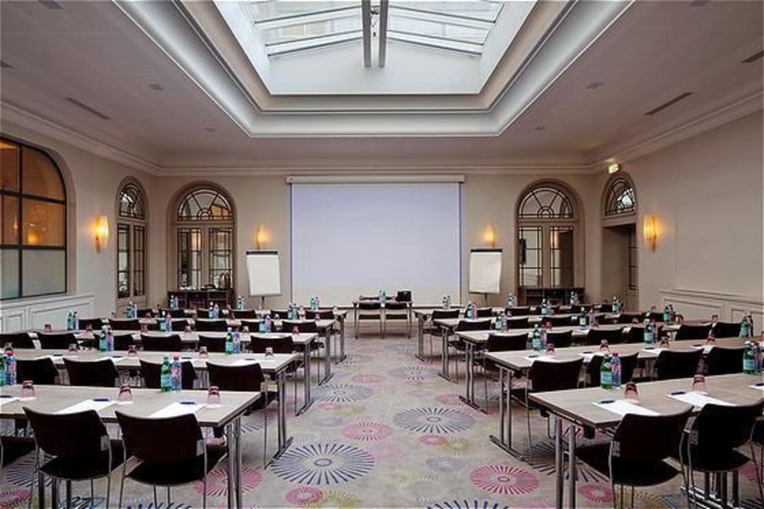 Salon Opéra Holiday Inn Paris Gare de Lyon Bastille