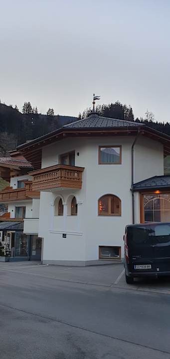 Außenansicht Kräuterhotel Hochzillertal