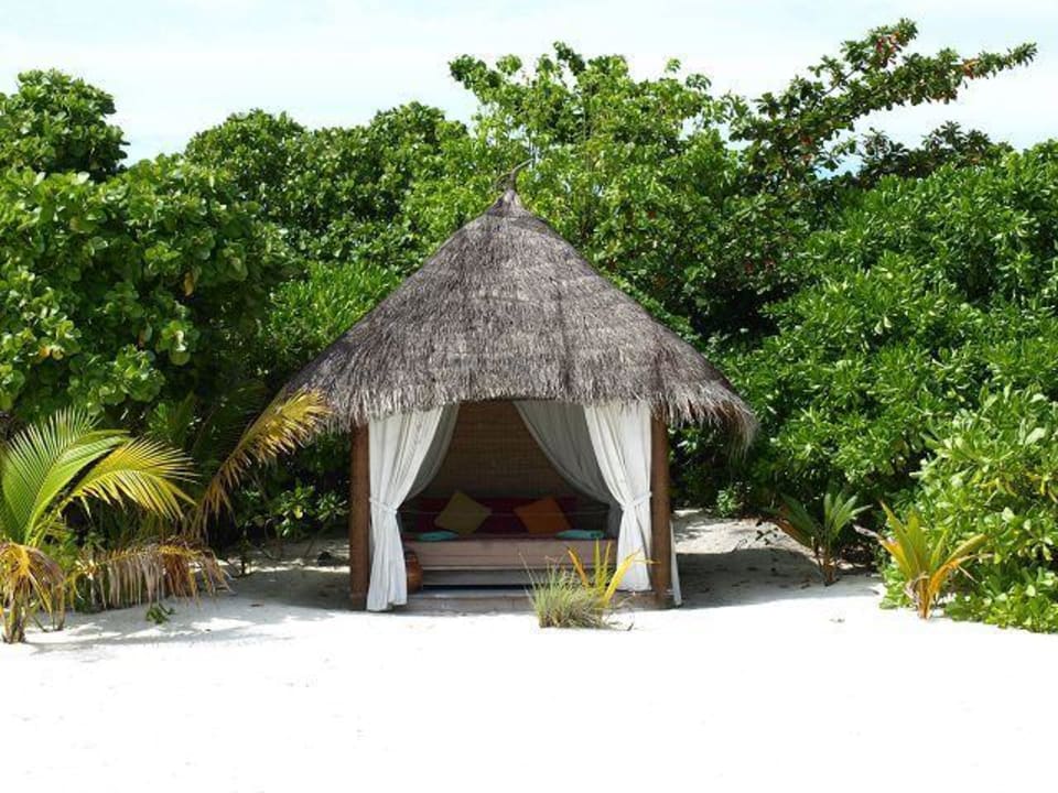 Beach-Cabana Kuredu Island Resort & Spa