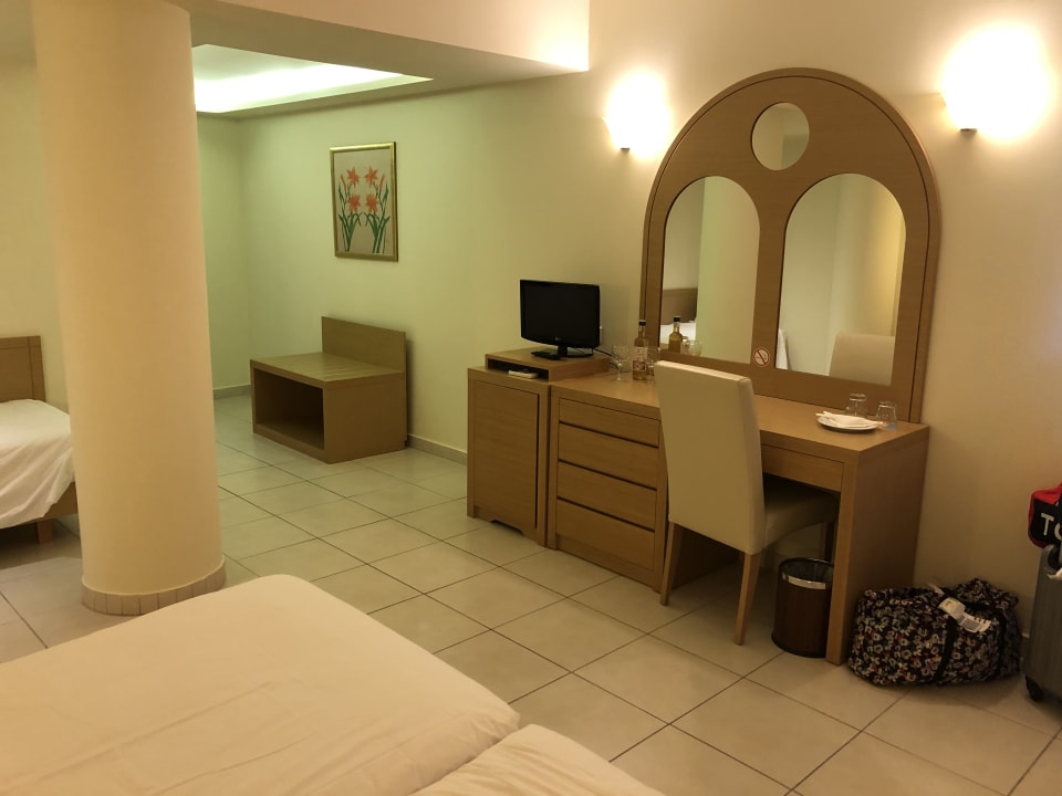 Zimmer Hotel Kalithea Mare Palace