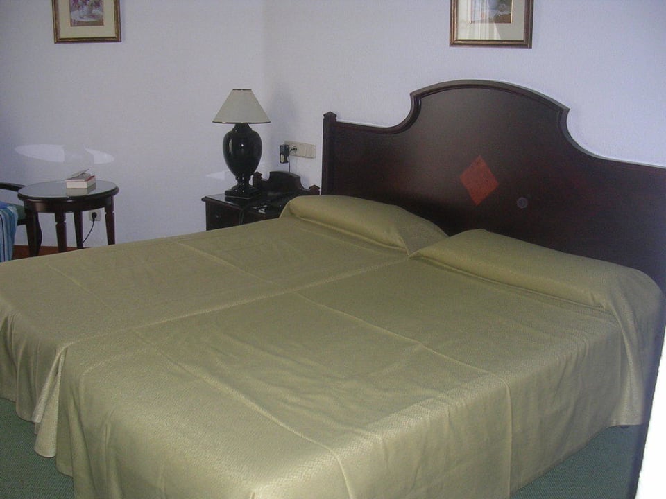 Bett Hotel Riu Oliva Beach Resort