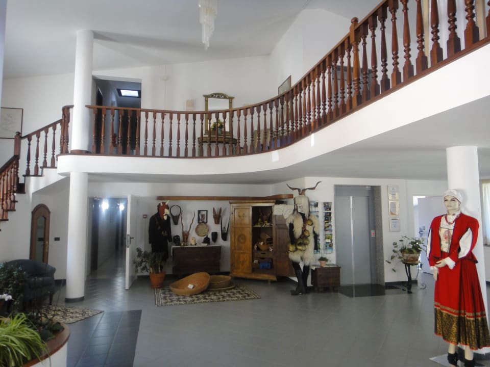 Hol Hotel Pausania Inn