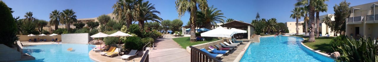 Pool Phãea Cretan Malia