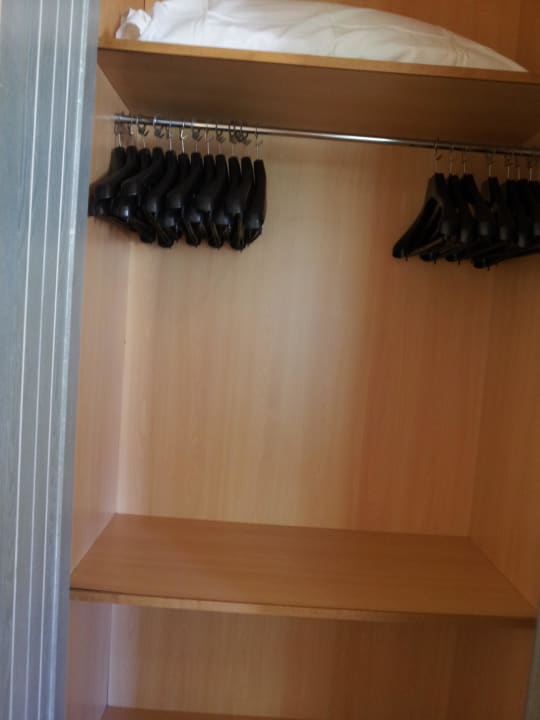 Schrank Hotel Royal Suite