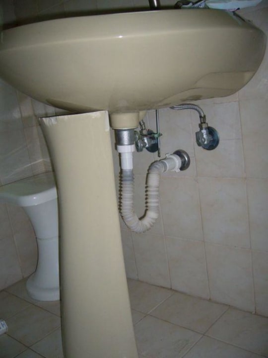 unser "fest" montiertes Waschbecken Marianna Palace Hotel