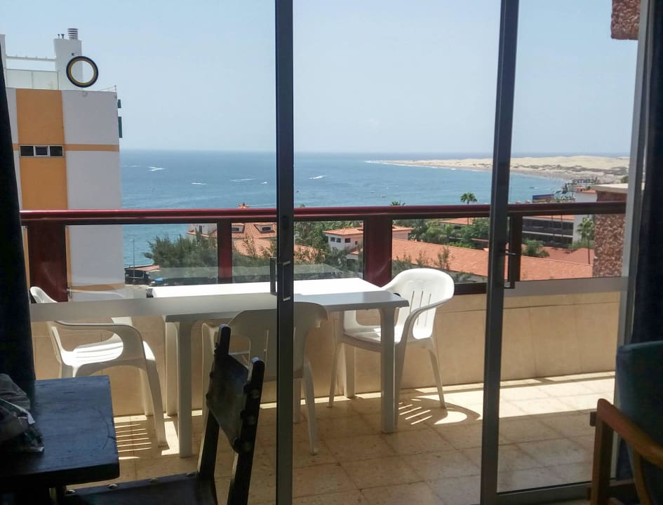 Blick aus dem Appartement im 9. Stock Zimmer 910 Corona Roja