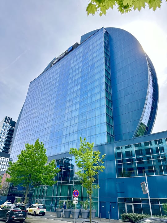 Außenansicht Radisson Blu Hotel Frankfurt
