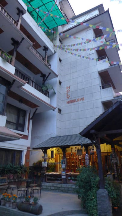 Das 'alte" Hotelgebäude Hotel Holy Himalaya