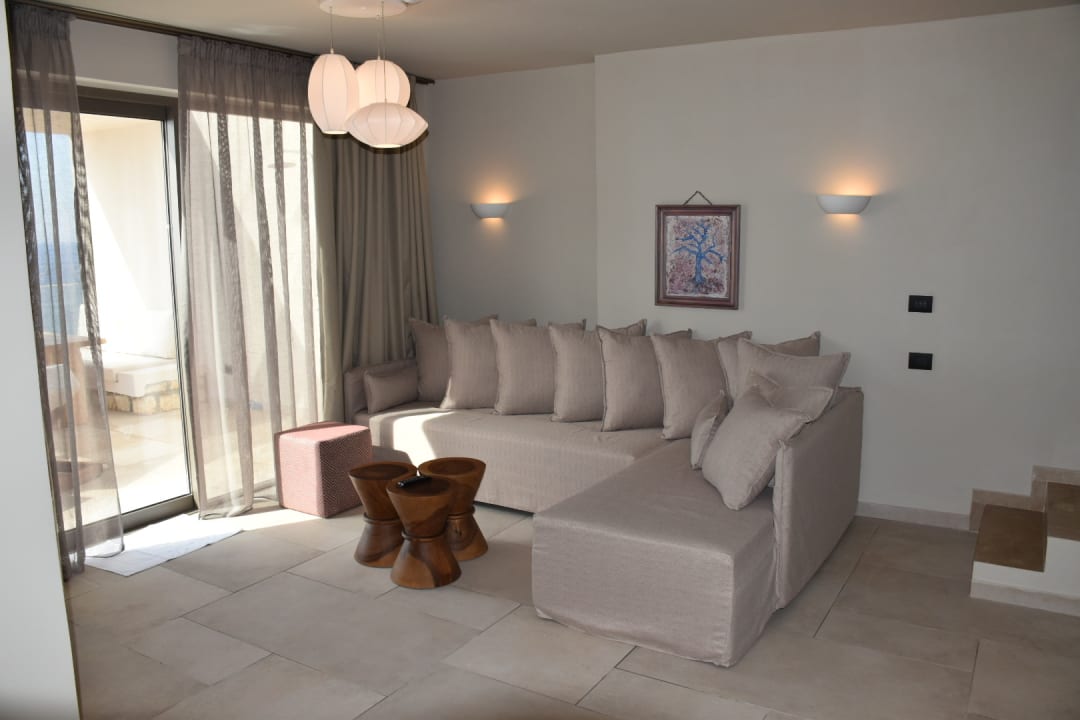 Zimmer The Royal Senses Resort, Curio Collection by Hilton