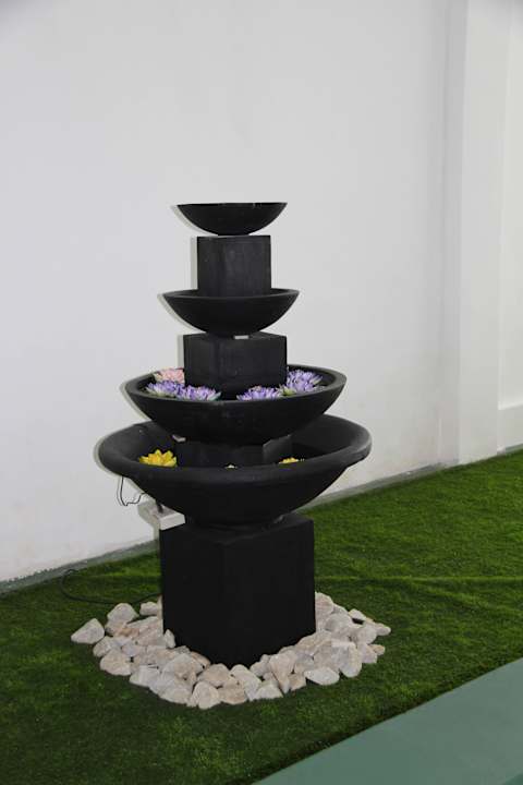 Brunnen auf dem Flur Olympus Plaza Hotel