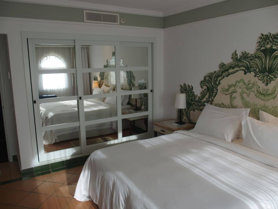 Zimmer Pine Cliffs Hotel, a Luxury Collection Resort