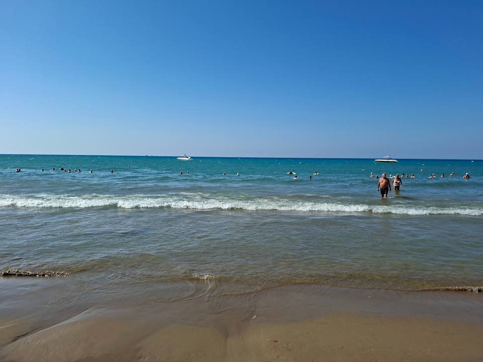 Strand Narcia Resort Side